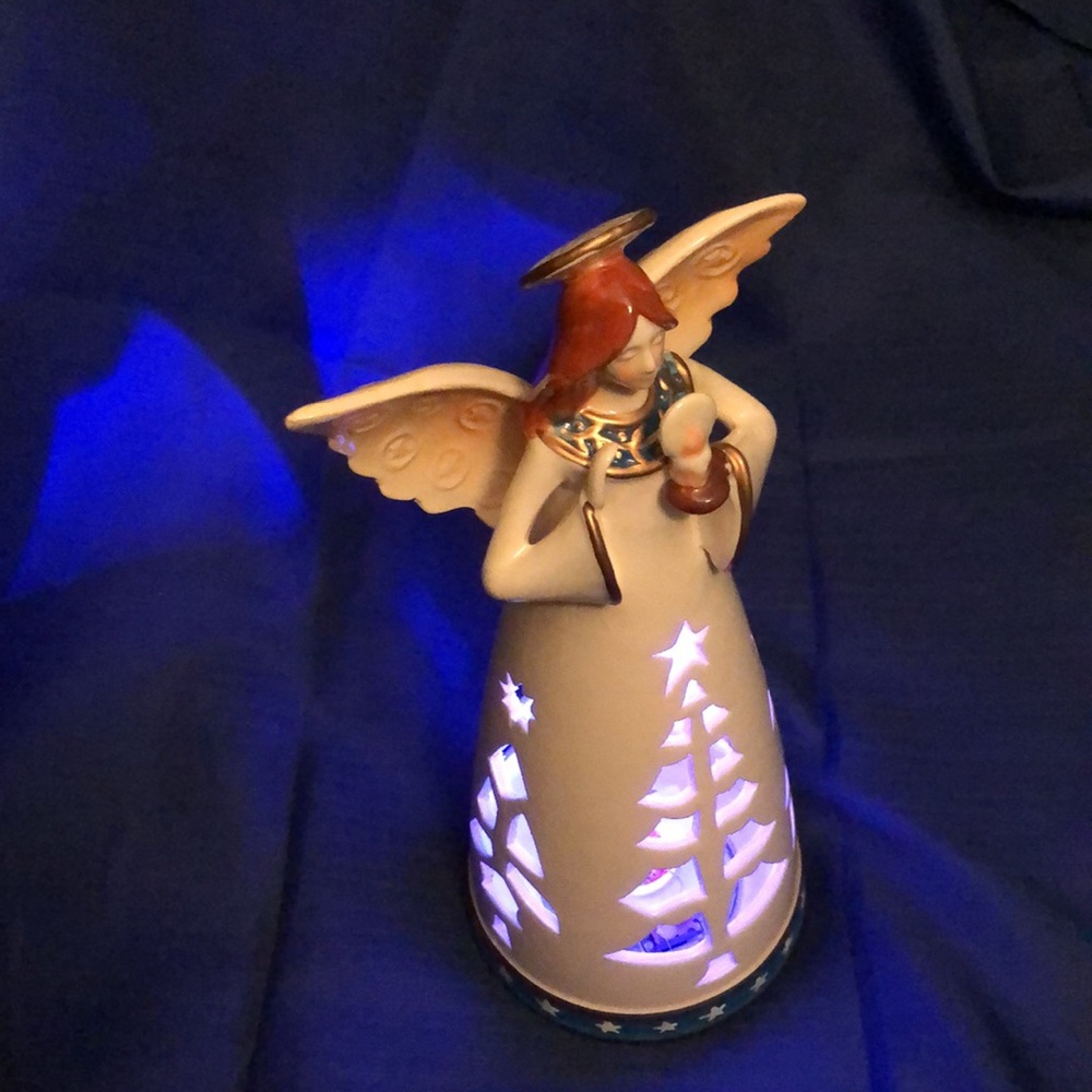 🎄 Ceramic LED Illuminated Angel Christmas Decoration | 2008 | Home Elegance